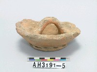 藏品(紅色夾砂陶蓋)的圖片